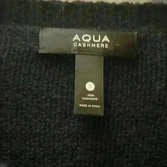 EUC Aqua Cashmere Women's Sweater with Fringe Detail - Picture 2 of 3